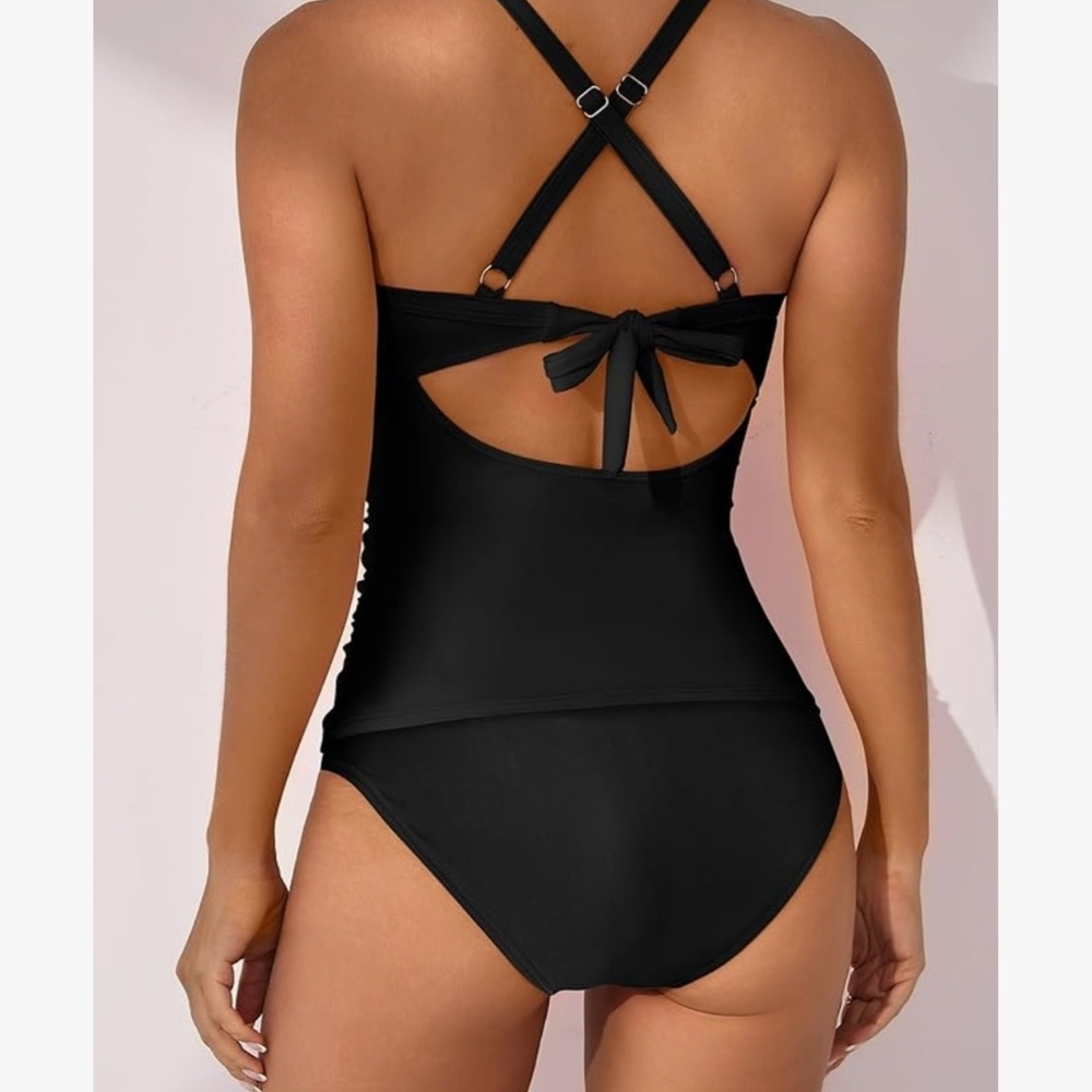Black Women's Twist-Front One-Piece‎ Swimsuit - - Picture 3 of 3